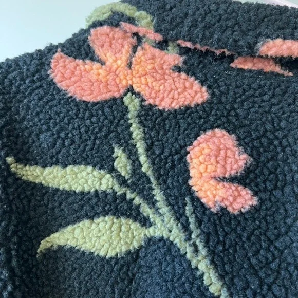 Volcom Womens Fleece Button Up Shirt Sherpa Jacket Black Floral Print Size S - Picture 5 of 11